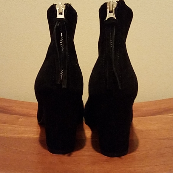 Steve Madden Black Suede Boots - Picture 4 of 6